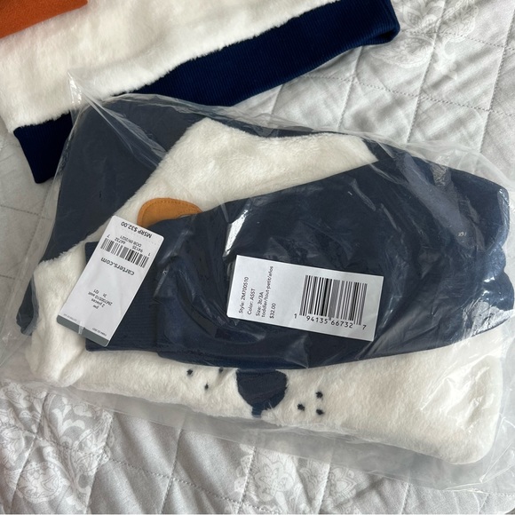 NWT Carter’s matching suit for toddlers - Picture 6 of 8